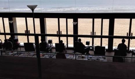 最孤独的图书馆