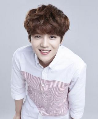 鹿晗个人资料 鹿晗个人资料