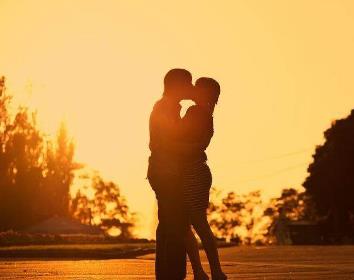 男人有这几个表现 男人有这几个表现