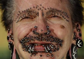 世界上最神经的吉尼斯纪录 世界上最神经的吉尼斯纪录