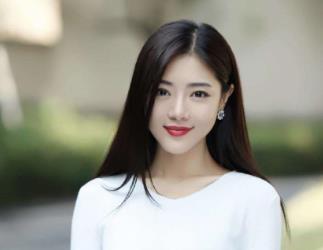 邓家佳个人资料