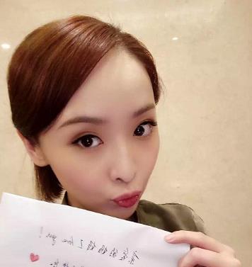 >李曼个人资料 >李曼个人资料