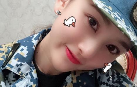 宋祖儿晒军训照