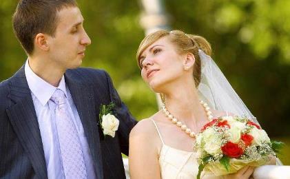 一个男人有这些举动