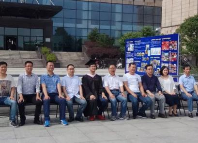 大学最牛毕业照 大学最牛毕业照