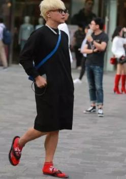 陈志朋为什么走向了雷人造型