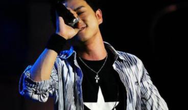 赵英俊和雪村撞脸