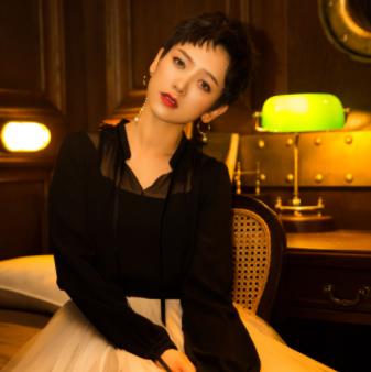 李晓峰为什么选上芳华