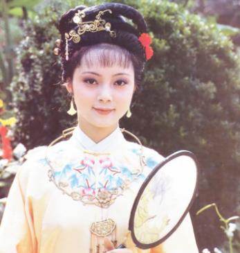 这些细节透漏薛宝钗绝对是鬼