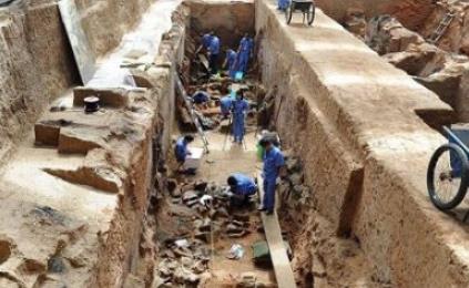 秦始皇居然还活着