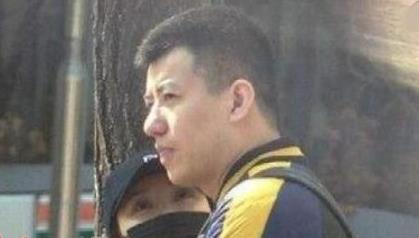 柳岩遇人不淑惨遭抛弃 柳岩遇人不淑惨遭抛弃