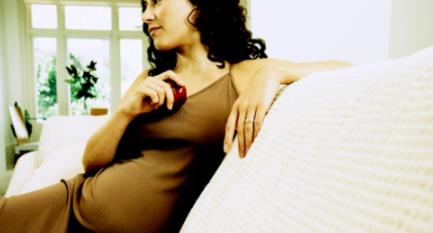 孕妇能长时间使用手机吗 孕妇能长时间使用手机吗