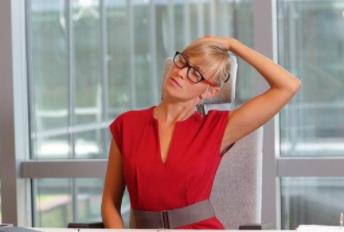 颈椎病早期有什么症状 颈椎病早期有什么症状