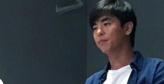 天才在左疯子在右台词