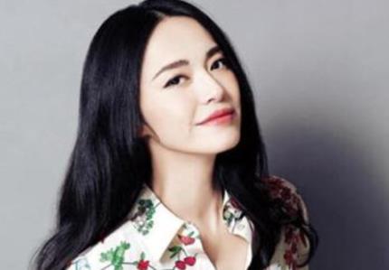 姚晨为什么叫恶之花:姚晨最近怎么没消息了 姚晨为什么叫恶之花:姚晨最近怎么没消息了