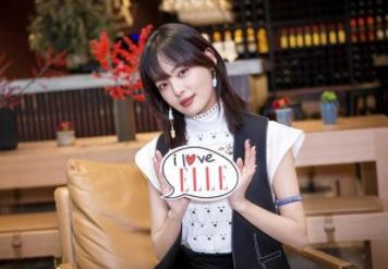 辛芷蕾法式刘海发型：辛芷蕾也有这么可爱的一面