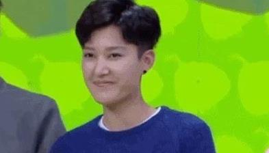 林弯弯是男是女：林弯弯整容前后对比图