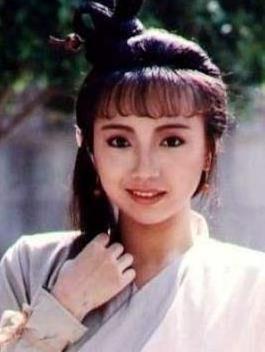 邓萃雯主演的电视剧：邓萃雯年轻时的照片