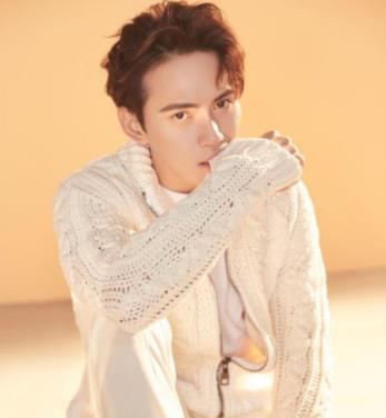 徐正溪结婚了吗老婆是谁：徐正溪帅气撩人写真