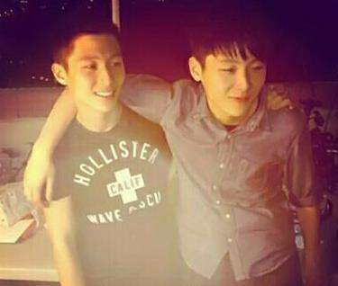 汤镇业个人资料：汤镇业的四个双胞胎