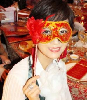 赵雅芝个人资料：赵雅芝年轻照片