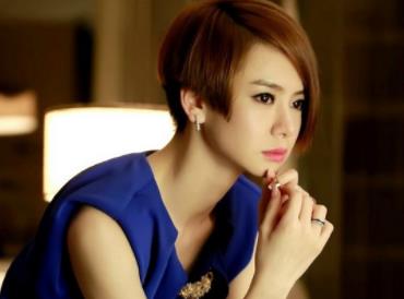 戚薇短发图片：戚薇爱情回来了发型