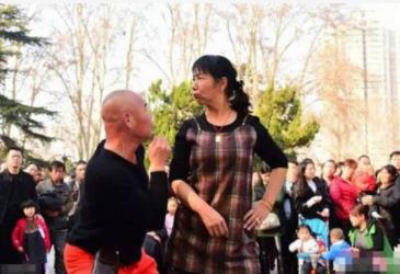 郑州尬舞：尬舞令人尴尬引起众怒 市民表示不忍直视