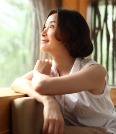 吴越演过的电视剧：吴越现任老公的照片