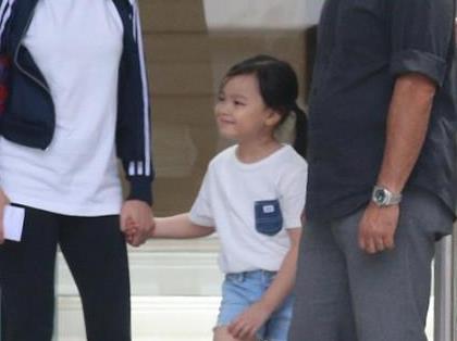 朱丽倩为什么不保养：刘德华女儿竟这么好看