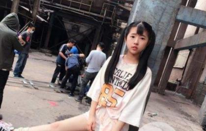 何蓝逗吴秀波什么关系：何蓝逗怎么红的