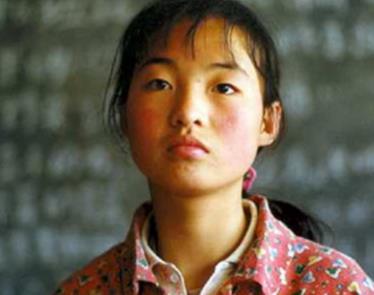 张艺谋为什么选魏敏芝:魏敏芝怎么认识张艺谋的 张艺谋为什么选魏敏芝:魏敏芝怎么认识张艺谋的