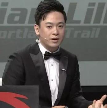 柯凡为什么不解说了被开除了吗：柯凡说了詹姆斯什么