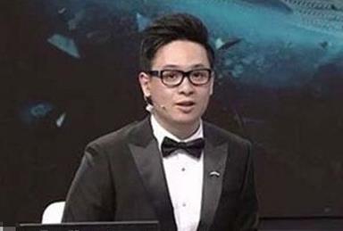 柯凡为什么不解说了被开除了吗：柯凡说了詹姆斯什么