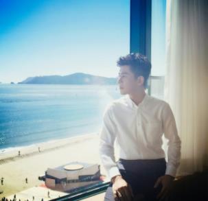 乔振宇个人资料简介:乔振宇如何评价王丽坤 乔振宇个人资料简介:乔振宇如何评价王丽坤