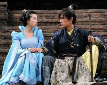 胡歌为什么不追刘诗诗：刘诗诗为什么不选胡歌