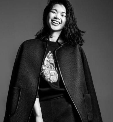 吕燕那么丑怎么会出名:吕燕老公个人资料 吕燕那么丑怎么会出名:吕燕老公个人资料