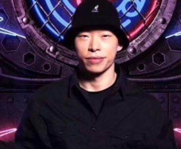 杨建为什么叫蛇男杨建人间蛇男老婆