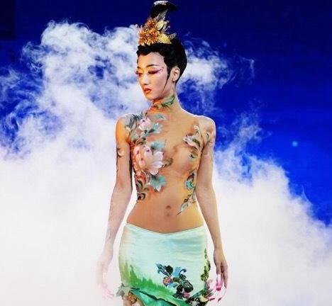 杨丽萍的莲花心好恐怖:白族人为啥不满杨丽萍 杨丽萍的莲花心好恐怖:白族人为啥不满杨丽萍