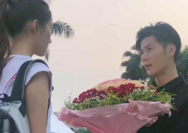 王嘉资源为什么那么好:关晓彤王嘉为何总同台 王嘉资源为什么那么好:关晓彤王嘉为何总同台