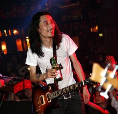 谢天笑为什么叫谢三克:谢天笑为什么不火不出名 谢天笑为什么叫谢三克:谢天笑为什么不火不出名