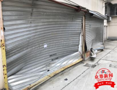 暴脾气小伙连撞小区10车:这样的侄子怕是会吓到姑姑的 暴脾气小伙连撞小区10车:这样的侄子怕是会吓到姑姑的