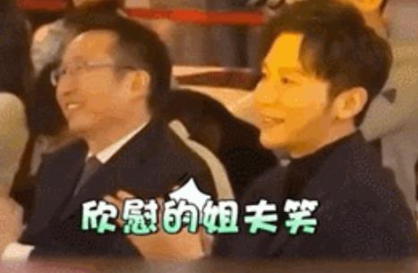 李晨独自现身机场怎么回事:被爆出席范丞丞颁奖活动 李晨独自现身机场怎么回事:被爆出席范丞丞颁奖活动