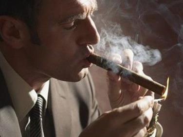 能戒烟的男人有多可怕:不要和戒烟成功的男人做朋友 能戒烟的男人有多可怕:不要和戒烟成功的男人做朋友