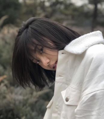 闫妮女儿近照曝光素颜出镜：闫妮主演的电视剧