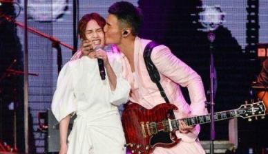 李荣浩杨丞琳恋爱史:杨丞琳怎么看上李荣浩的 李荣浩杨丞琳恋爱史:杨丞琳怎么看上李荣浩的