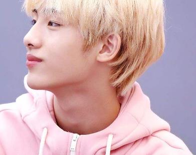 sm为什么等了董思成3年：董思成在韩国人气高吗