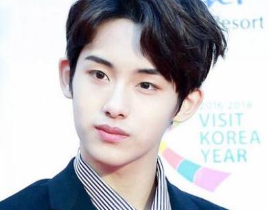 sm为什么等了董思成3年：董思成在韩国人气高吗