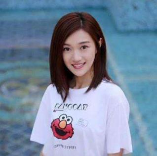 邱赫南喜欢侯佩杉吗：侯佩杉个人年龄