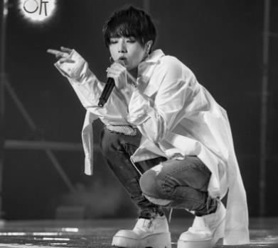 华晨宇邓紫棋分手原因:华晨宇为什么取关何炅 华晨宇邓紫棋分手原因:华晨宇为什么取关何炅