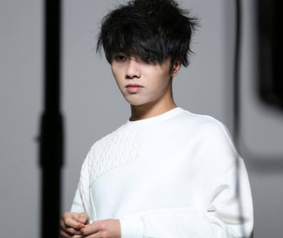 华晨宇邓紫棋分手原因:华晨宇为什么取关何炅 华晨宇邓紫棋分手原因:华晨宇为什么取关何炅